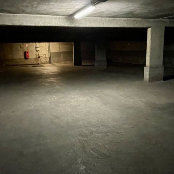 LOCATION PARKING - LE PETIT QUEVILLY - REF 5518