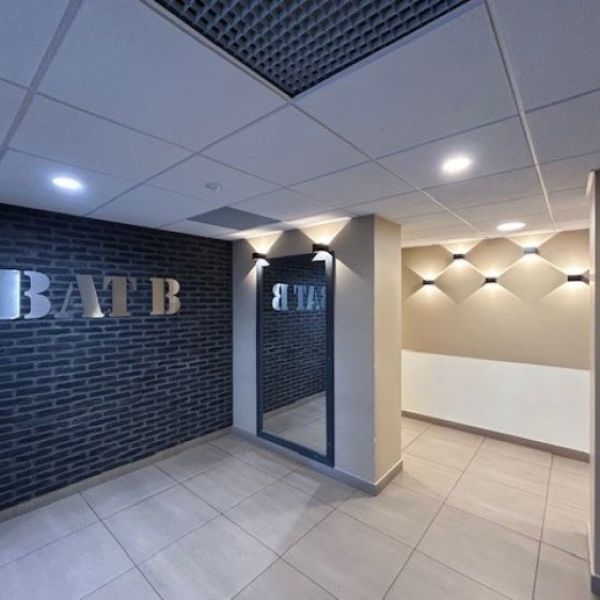 
APPARTEMENT AVEC JARDIN ET PARKING
