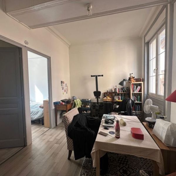 
APPARTEMENT T2 - QUARTIER BEAUVOISINE -
