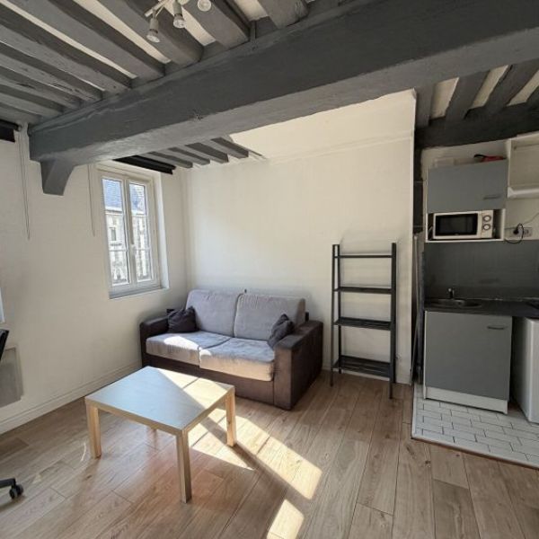 
Appartement Rouen 1 pièce(s) 21.58 m2 - HYPER CENTRE !
