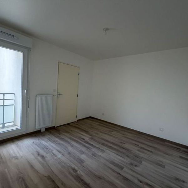 
ROUEN RIVE GAUCHE - T2 AVEC BALCON ET PARKING EN SOUS-SOL
