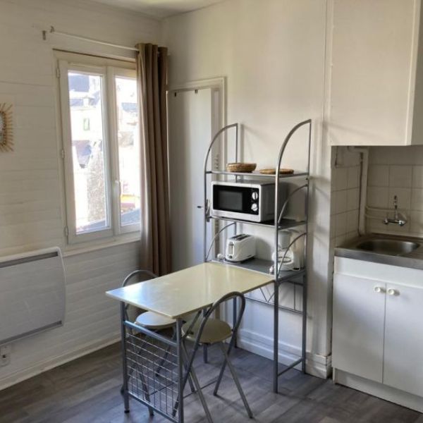 STUDIO MEUBLE - 20M² - ROUEN BEAUVOISINE - REF 1221