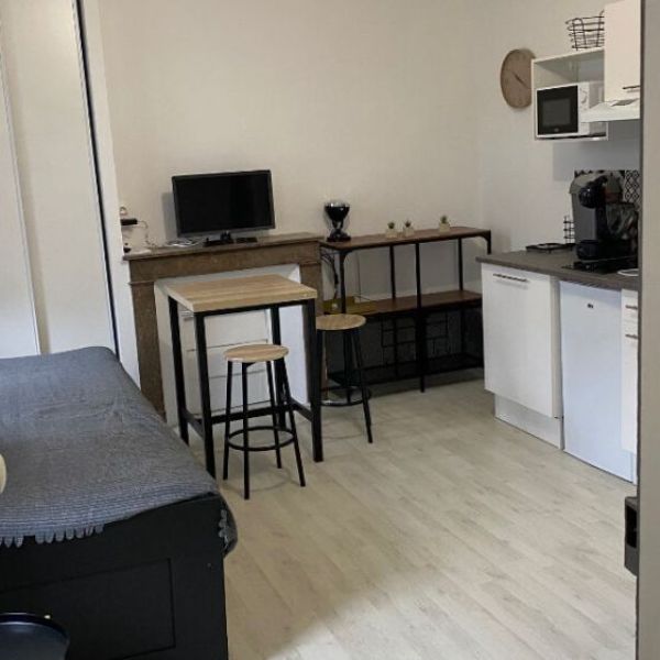 STUDI MEUBLE 20M² - PROXI VIEUX-MARCHE  - REF 3919