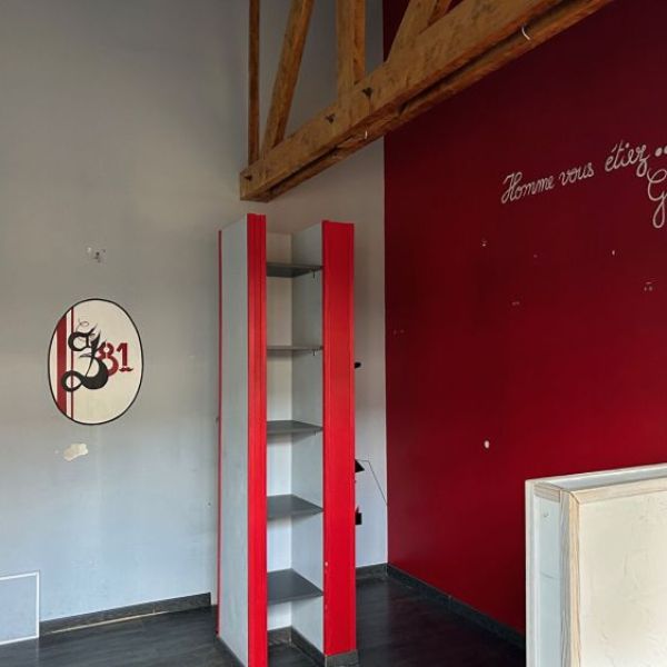local commercial de 19,7 M² MESNIL ESNARD