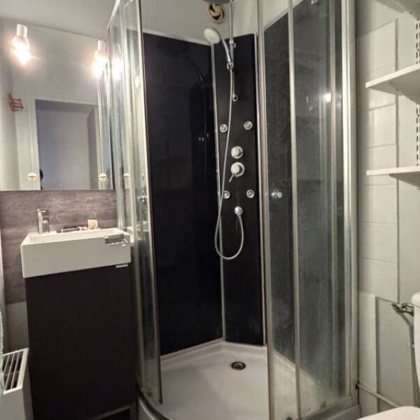 
STUDIO MEUBLÉ AVEC PARKING - ROUEN ST CLEMENT
