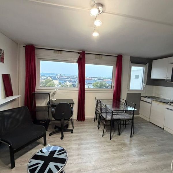
STUDIO MEUBLÉ AVEC PARKING - ROUEN ST CLEMENT
