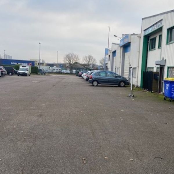 
LOCATION ENTREPOT LOCAL STOCKAGE / ACTIVITE - LE PETIT QUEVILLY

